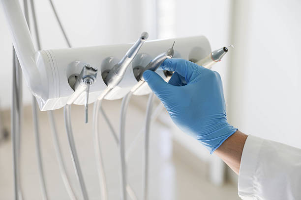 Professional Teeth Whitening technician working in Harwood Heights, IL